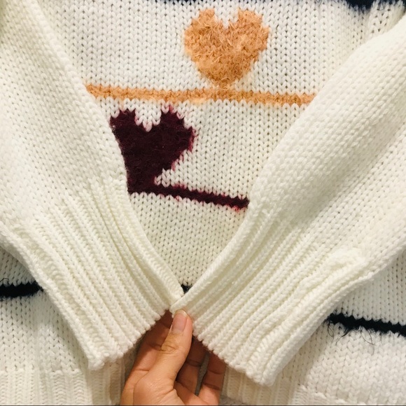 AX Paris knit heart oversized slouchy sweater - Picture 7 of 11